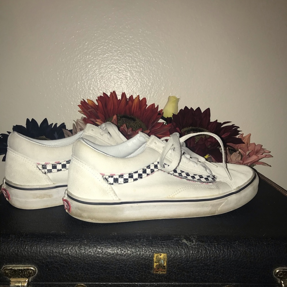 Removable Emblem Vans